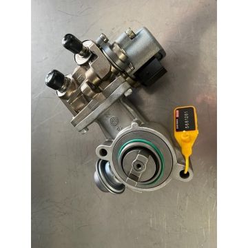 Hochdruckpumpe Mercedes  Benz A2710703501 W212 W204 C200 CGI